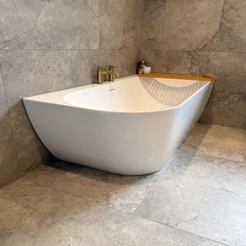 Main-Bathroom-3